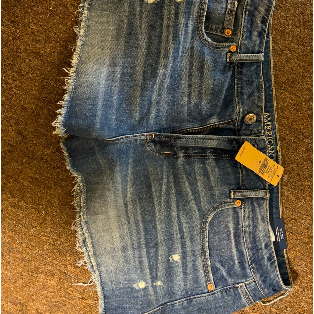 American Eagle Tomgirl Shortie 16